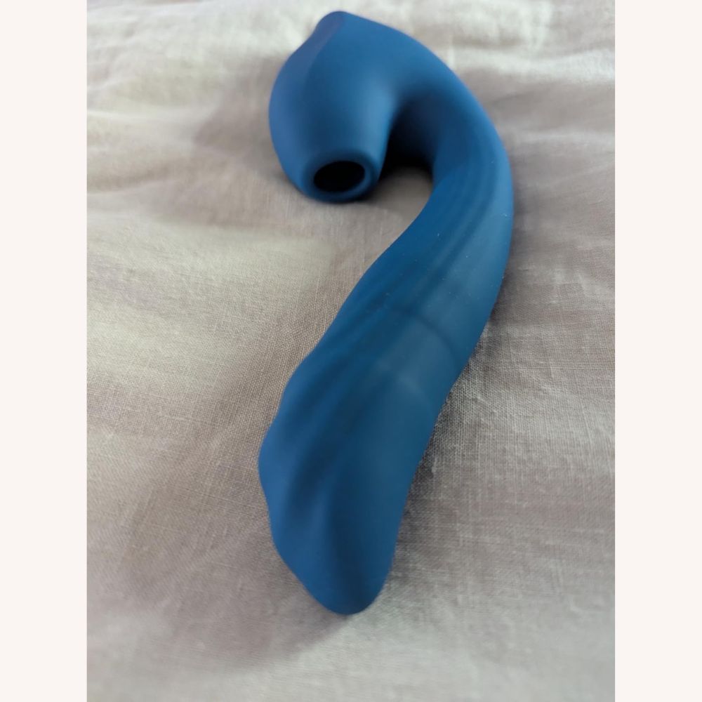 InsideOut G Spot Clitoral Stimulator – 7 Thrusting, 10 Vibration, 10 Suction Modes & Ergonomic