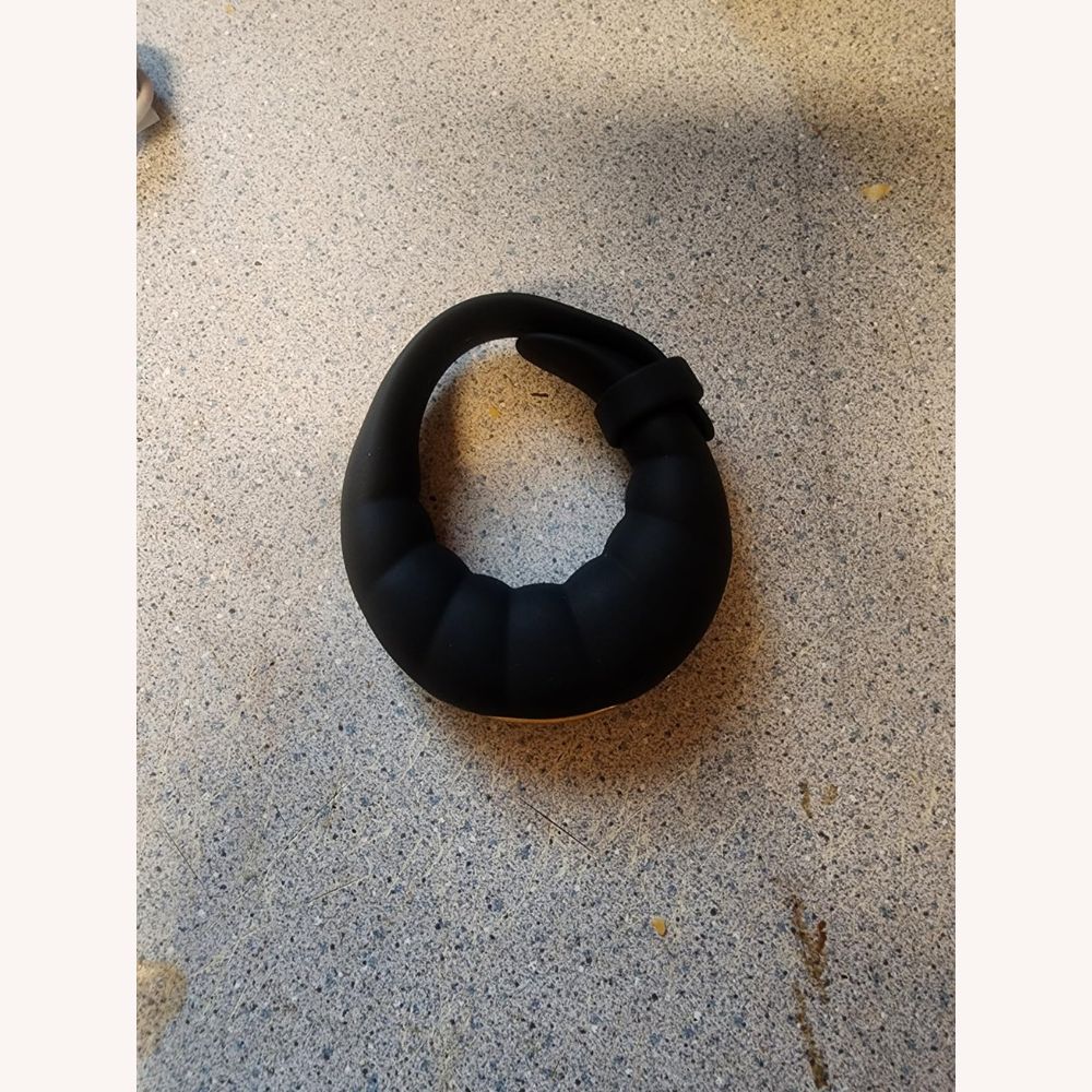 Adjustable O-Shape Vibrating Cock Ring with 10 Modes & App Control