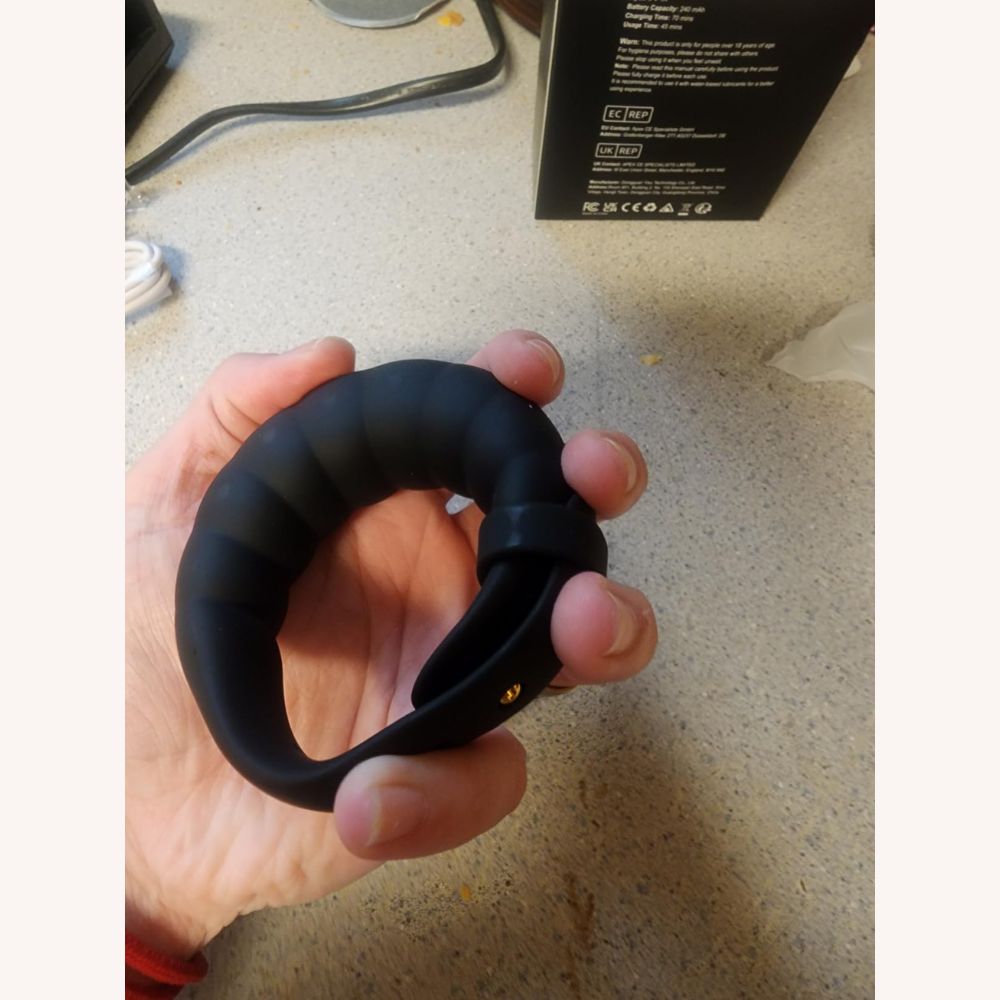 Adjustable O-Shape Vibrating Cock Ring with 10 Modes & App Control
